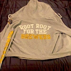 VS Pink Milwaukee Brewers hoodie! 💛💙🤩